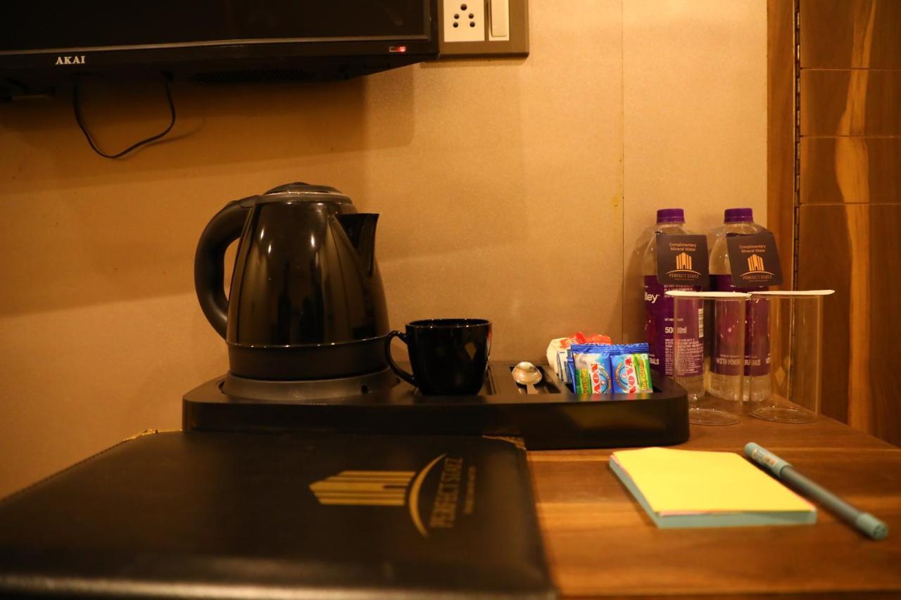 Perfectstayz Premium @harkipauri Road Hotel 3*